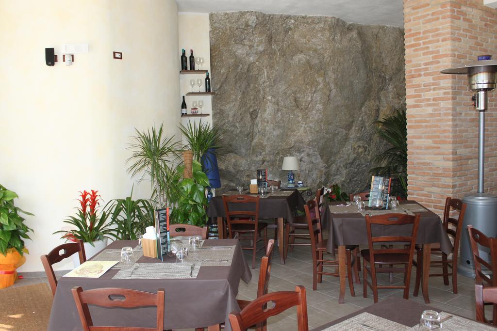 مونريالي Locanda Del Drago المظهر الخارجي الصورة
