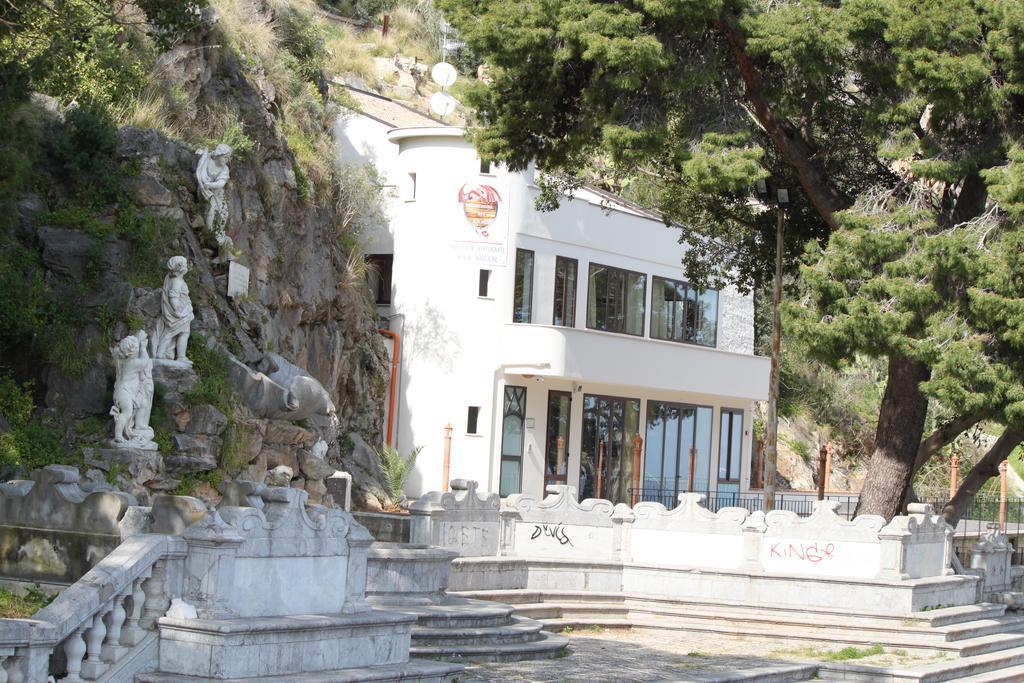 مونريالي Locanda Del Drago المظهر الخارجي الصورة